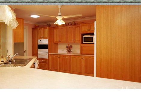 Property photo of 15 Robinia Grove Garden Suburb NSW 2289