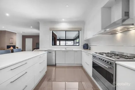 16 Japonica Way, Point Cook, VIC 3030