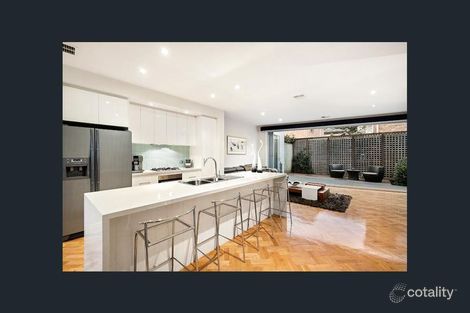 Property photo of 2/928 Doncaster Road Doncaster East VIC 3109