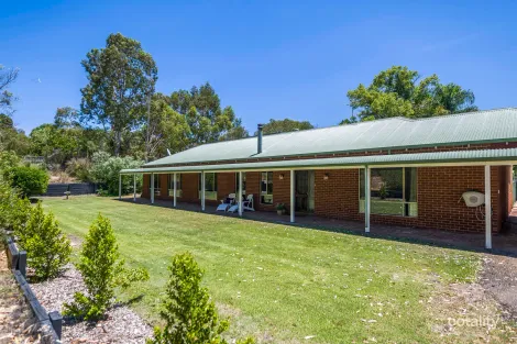 77 Lakelands Dr, Gnangara, WA 6077