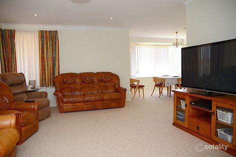 Property photo of 3 Surrey Close Kanwal NSW 2259