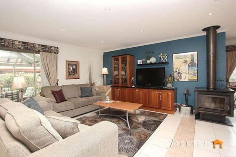 Property photo of 10 Archibald Avenue Narre Warren VIC 3805
