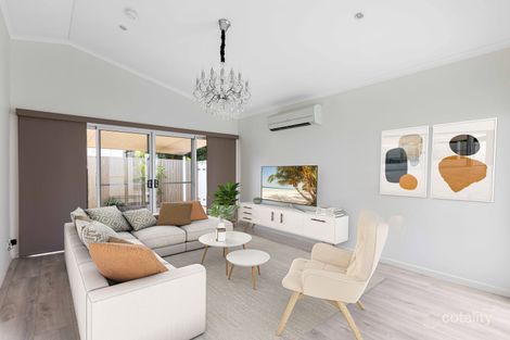 Property photo of 5 Santorini Court Parrearra QLD 4575