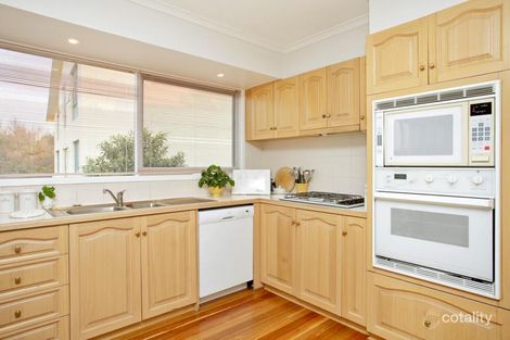 Property photo of 13 Crowe Court Eltham VIC 3095