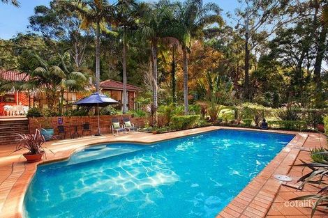 1 Awinya Cl, Empire Bay, NSW 2257