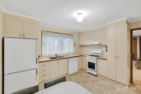 Property photo of 1 Shelley Close Grovedale VIC 3216