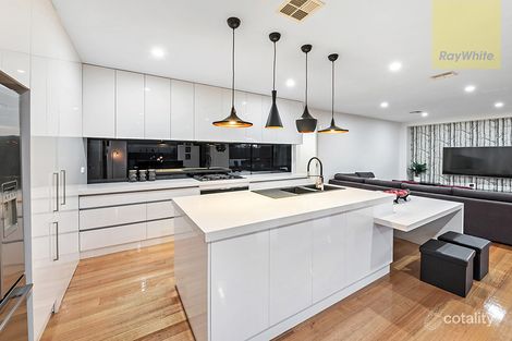 Property photo of 37 Escapade Boulevard Craigieburn VIC 3064