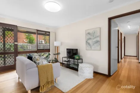 Property photo of 6 Cloverdale Close Burwood East VIC 3151
