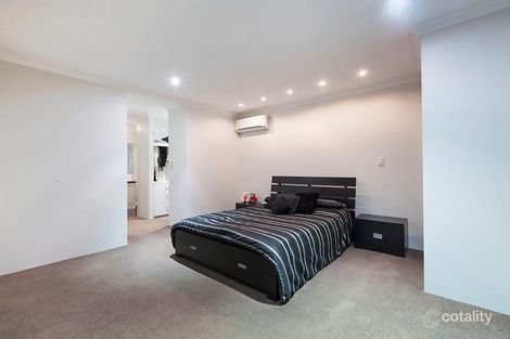 Property photo of 8 Sanctuary Gardens Ridgewood WA 6030