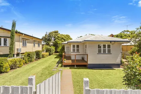 176 Long St, South Toowoomba, QLD 4350