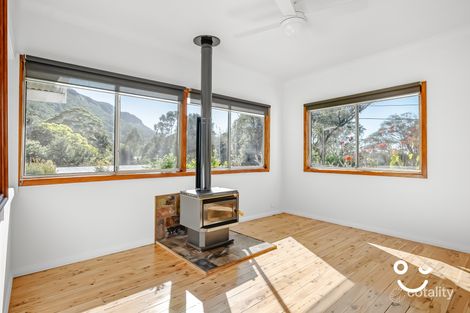 Property photo of 6 Dam Road Wombarra NSW 2515