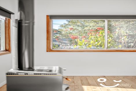 Property photo of 6 Dam Road Wombarra NSW 2515