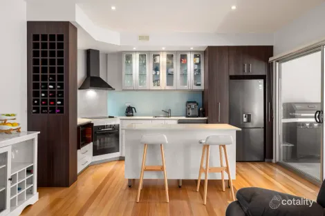Property photo of 8/24 Rogoona Street Morningside QLD 4170