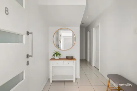 Property photo of 8/24 Rogoona Street Morningside QLD 4170