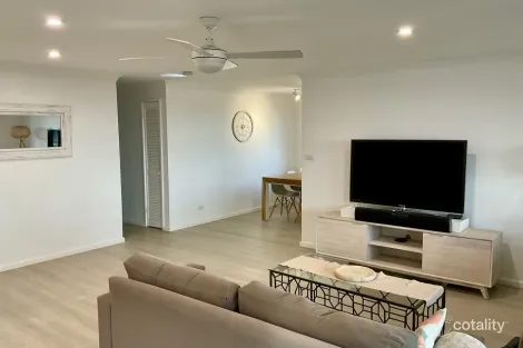Property photo of 36 Canberra Crescent Burrill Lake NSW 2539