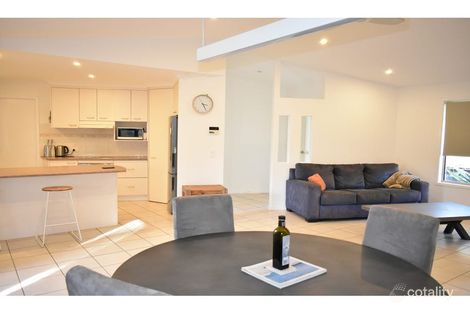 Property photo of 2 Calluna Place Mountain Creek QLD 4557