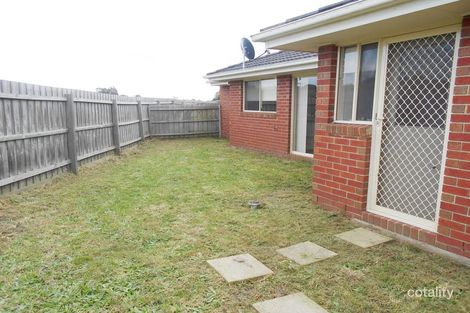 Property photo of 10/21 Merrijig Avenue Cranbourne VIC 3977