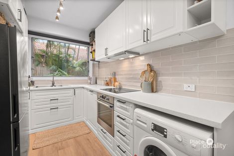 Property photo of 2/66 Merthyr Road New Farm QLD 4005