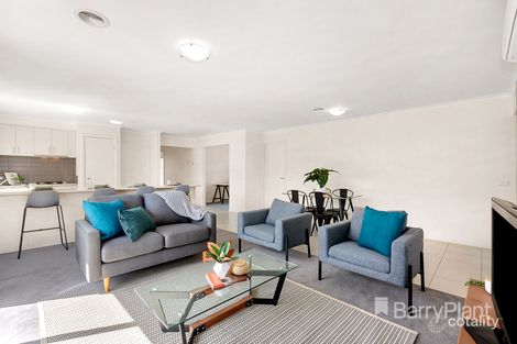 19 Broadstone Way, Cranbourne, VIC 3977