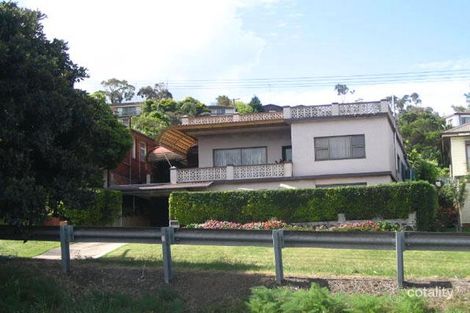 366 Northcliffe Dr, Lake Heights, NSW 2502