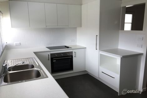 Property photo of 34 Pine Street Wynnum QLD 4178