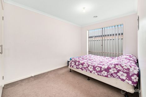 Property photo of 48 Ardent Crescent Cranbourne East VIC 3977