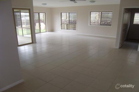 Property photo of 10 Normanton Close Rosewood QLD 4340