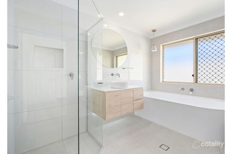Property photo of 58 Inverness Way Parkwood QLD 4214