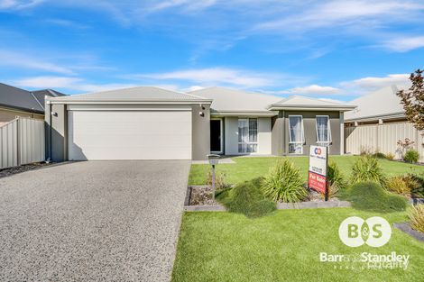 Property photo of 15 Carnelian Avenue Australind WA 6233