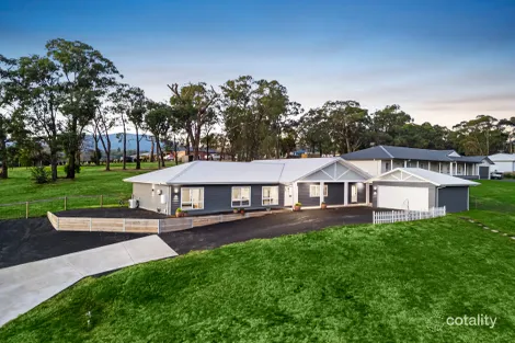 5 Olive Gr, Healesville, VIC 3777
