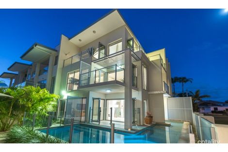 1/10 Ray St, Runaway Bay, QLD 4216