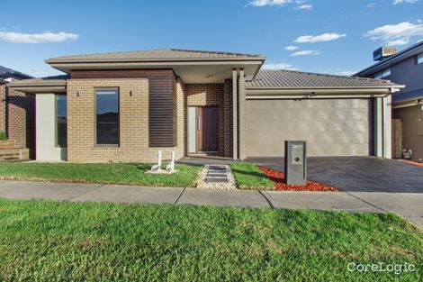 Property photo of 157 Wheelers Park Drive Cranbourne North VIC 3977