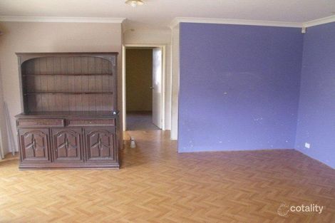 Property photo of 4 Fitzsimmonds Place Leda WA 6170