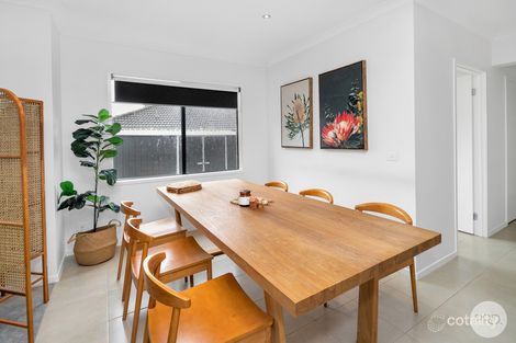 54 Waterford Dr, Miners Rest, VIC 3352