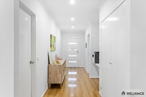 Property photo of 6 Skypac Street Weir Views VIC 3338