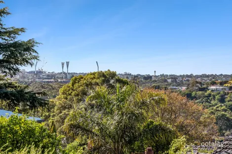 Property photo of 11 Lichen Grove Highton VIC 3216