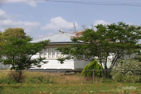 6 Campbell St, Oakey, QLD 4401