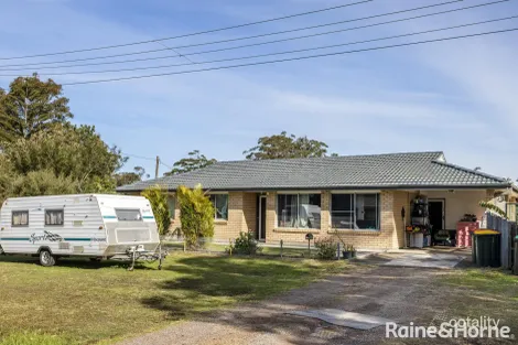 Property photo of 32 Lloyd George Grove Tanilba Bay NSW 2319