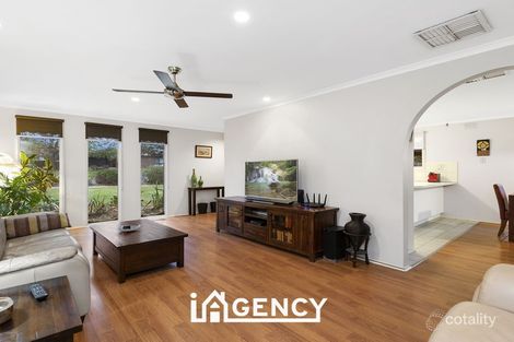 Property photo of 15 Matthew Flinders Avenue Endeavour Hills VIC 3802