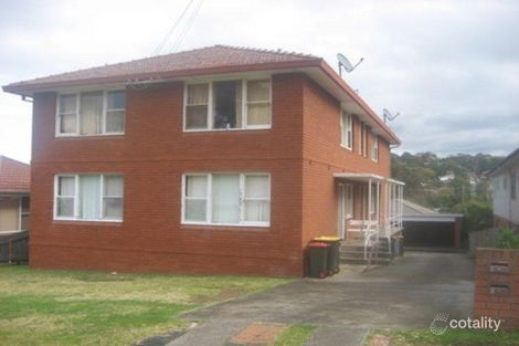 8 London Dr, West Wollongong, NSW 2500