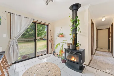 Property photo of 28 Halcot Avenue North Nowra NSW 2541