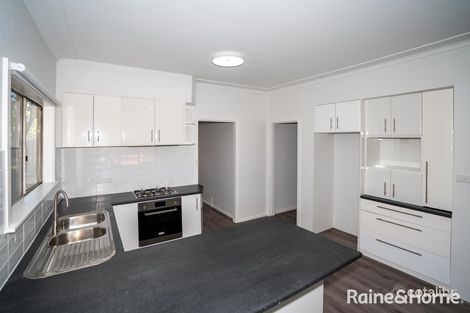 Property photo of 3 Menzies Avenue Kooringal NSW 2650