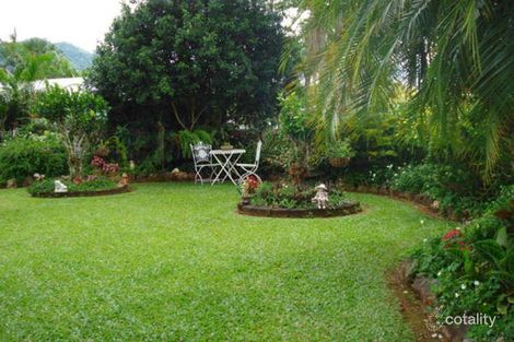 Property photo of 12 Edmonds Close Bentley Park QLD 4869