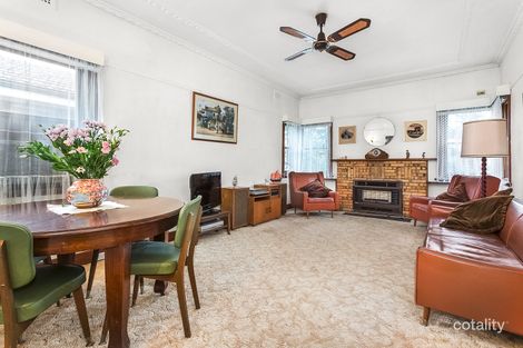 Property photo of 14 Bournian Avenue Strathmore VIC 3041