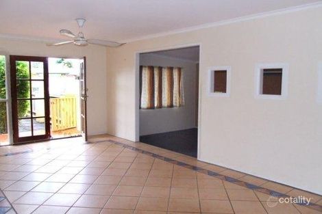 Property photo of 33 Boronia Crescent Marcoola QLD 4564