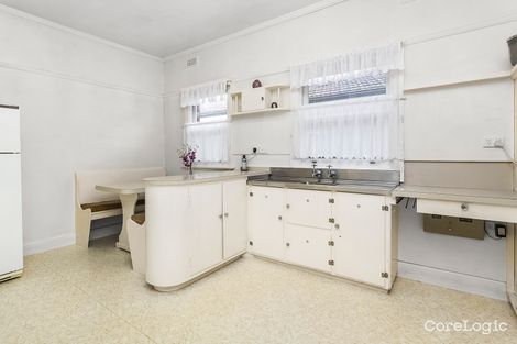 Property photo of 14 Bournian Avenue Strathmore VIC 3041