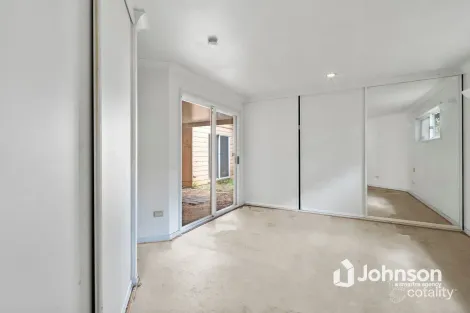 Property photo of 17 Bandicoot Crescent Doolandella QLD 4077