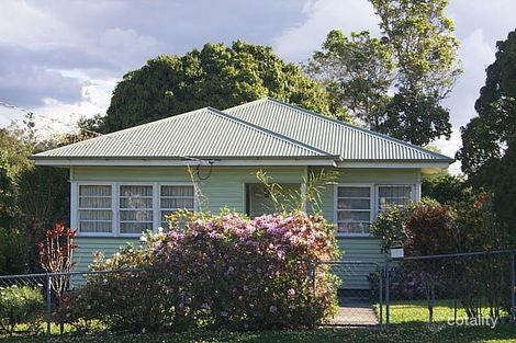 23 Rowton St, Holland Park, QLD 4121