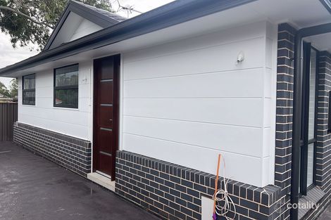 12a Geelong Cres, St Johns Park, NSW 2176