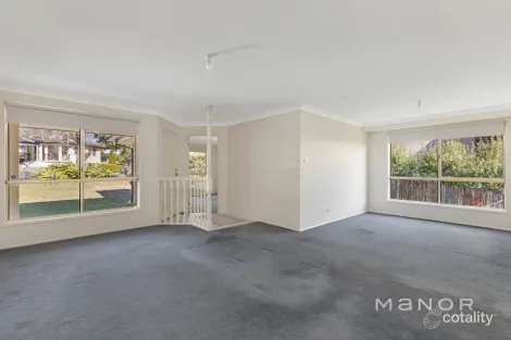 Property photo of 8 Bettina Place Dural NSW 2158